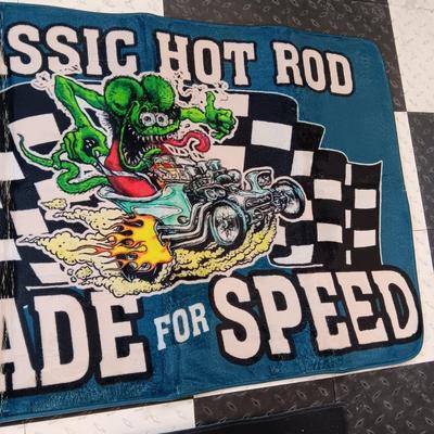 CLASSIC HOT ROD AND RAT FINK THROW RUGS