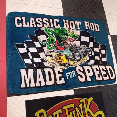 CLASSIC HOT ROD AND RAT FINK THROW RUGS