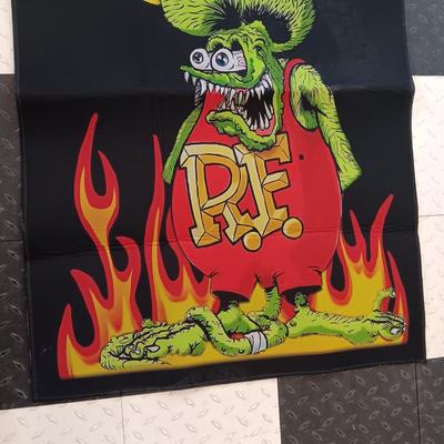 CLASSIC HOT ROD AND RAT FINK THROW RUGS