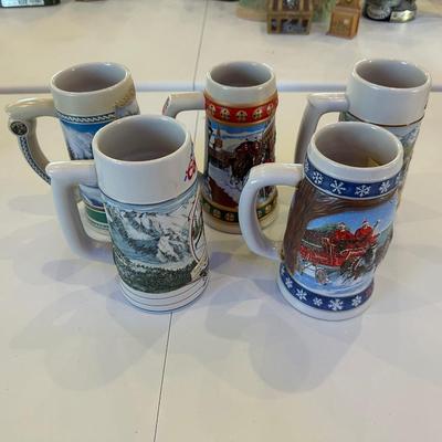 BUDWEISER & COORS MUGS