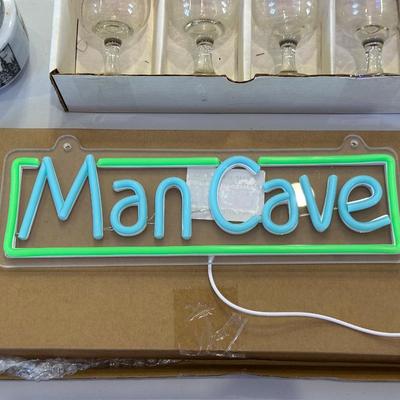 COOL VINTAGE GERMAN ASHTRAY, COORS STEMMED BEER GLASSES AND LED MAN CAVE NEON TYPE SIGN
