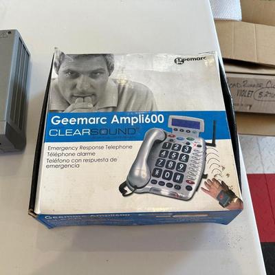 MAGNAVOX COMBO VHS/DVD PLAYER, TELEPHONE AND A SMALL BLUETOOTH RADIO