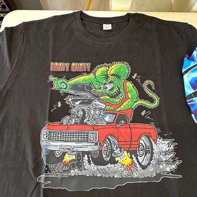 2 NEW MEN'S SHIRTS 2XL