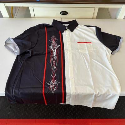 NEW MEN'S SHIRT 4XL AND A BEANIE