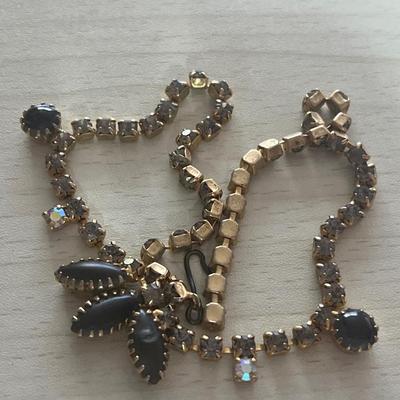 Golden toned necklace