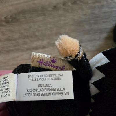 Hallmark Itty Bitty Kiss Dolls