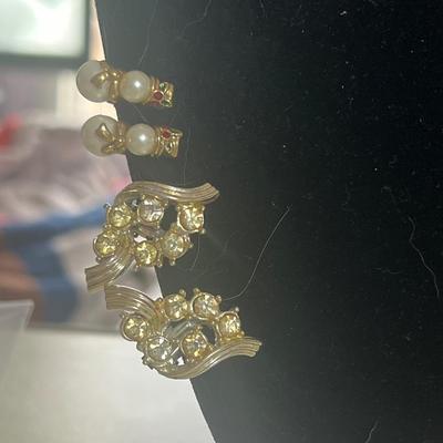 Golden toned clip on earrings