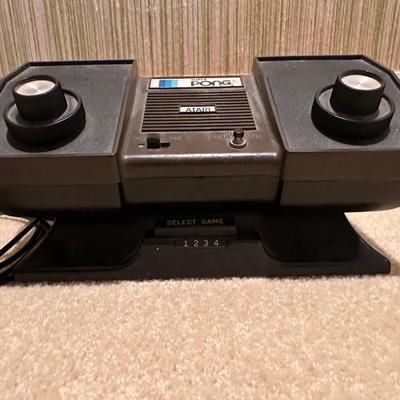 Vintage 70's Super Pong ATARI Video Game Console System
