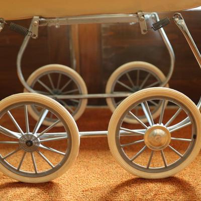 Vintage Baby Doll Pram/Carriage