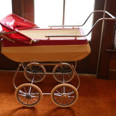 Vintage Baby Doll Pram/Carriage