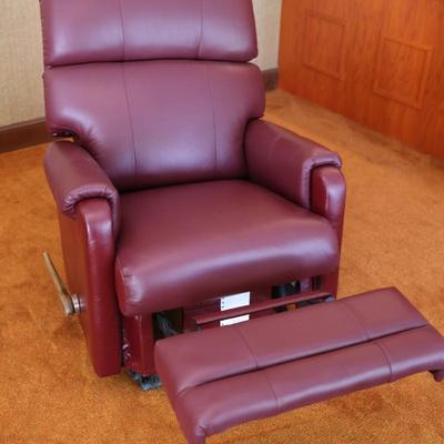 LA-Z-BOY Burgundy Recliner