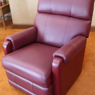 LA-Z-BOY Burgundy Recliner