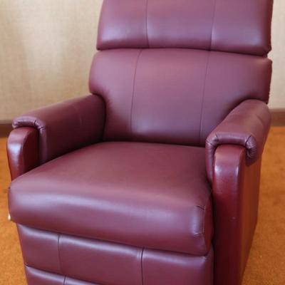 LA-Z-BOY Burgundy Recliner