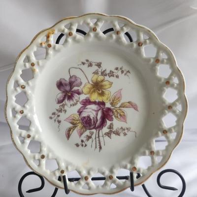 Vintage Plates (5)