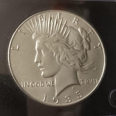 1935 UNC PEACE SILVER DOLLAR