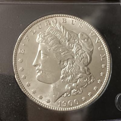 1900 UNC MORGAN SILVER DOLLAR