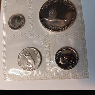 2 CANADIAN COINS PROOF SETS