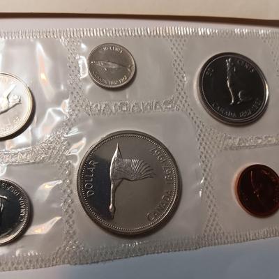 2 CANADIAN COINS PROOF SETS