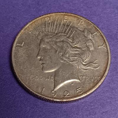 1925 PEACE SILVER DOLLAR
