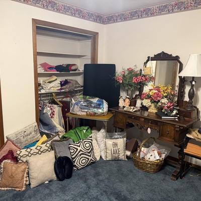 Lot 5: Beautiful Vanity, Linens & More