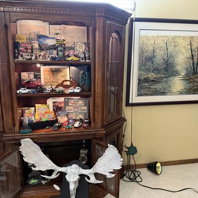 Lot 7: Shelf, Art, Figurines & More