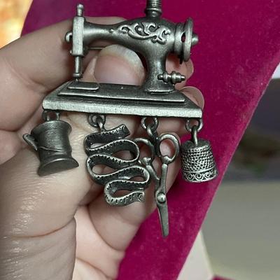 Sewing machine pin