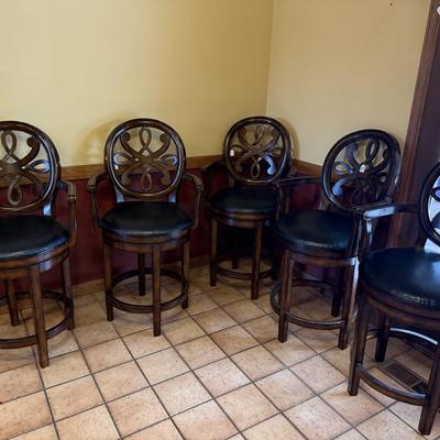 Lot 8: Swivel Bar Stools