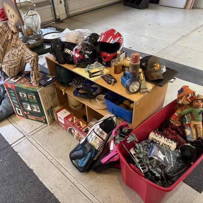 Lot 18: Garage Center Selection