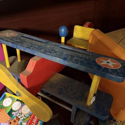 Lot 23: Kids Toys, Desk & More