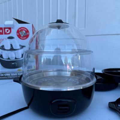 A - Dash 17 Piece All-in-One Egg Cooker