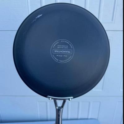 D - Tramontina 3-pack Hard Anodized Aluminum Ceramic Nonstick Fry Pan Set