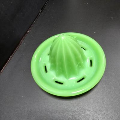 Vintage jadeite juicer reamer
