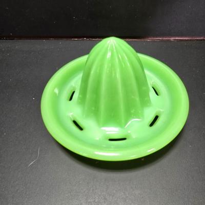 Vintage jadeite juicer reamer