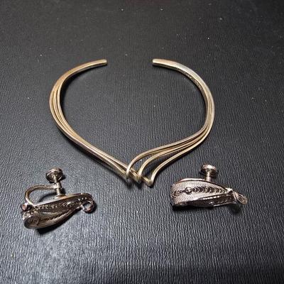 .925 marked Chevron style bracelet and sterling silver vintage Filigree Sorrento ear rings