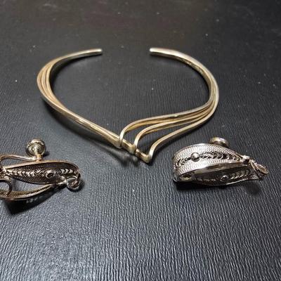 .925 marked Chevron style bracelet and sterling silver vintage Filigree Sorrento ear rings