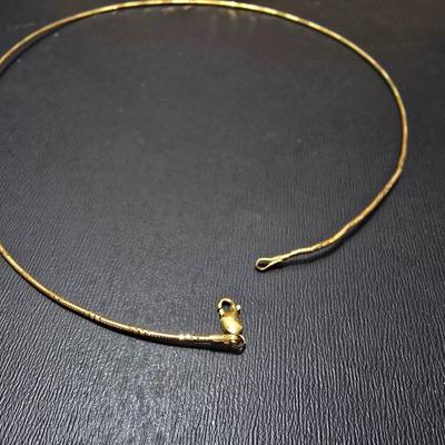 14kt marked Necklace