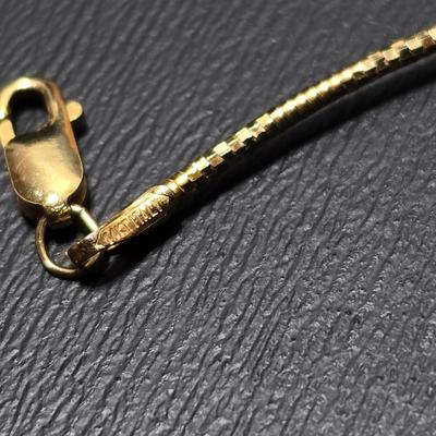 14kt marked Necklace