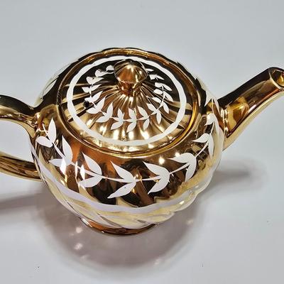 Vintage Sadler Swirl Gold Teapot White Leaf Design Made in England Numbered on base