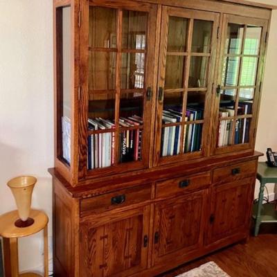 Shin-Lee Mission China Hutch