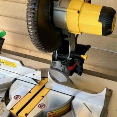 DeWalt 10 Inch Compound Miter Saw