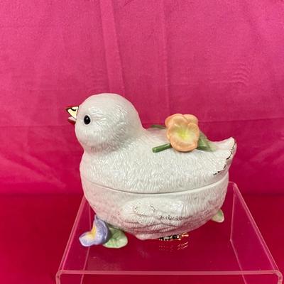 Lot A 488 Lenox Occasions Easter Chick Candy Dish