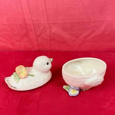 Lot A 488 Lenox Occasions Easter Chick Candy Dish