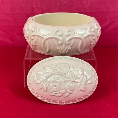 Lot A 491 Lenox American By Design Rose Music Box