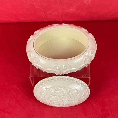 Lot A 491 Lenox American By Design Rose Music Box