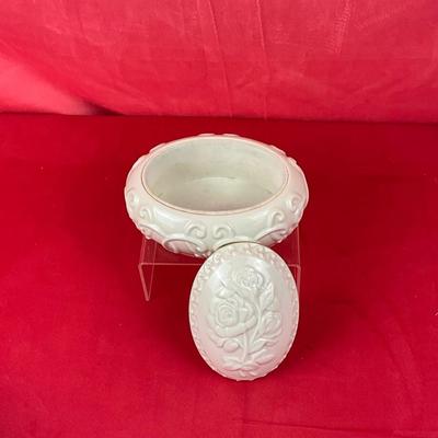 Lot A 505 Lenox Oval Beautiful Dreamer Rose Musical Jewelry Box NEW