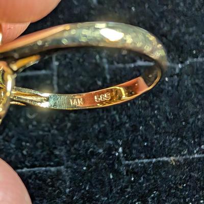 14K Gold Diamond Peridot Ring