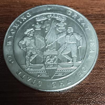 .999 PURE SILVER CHEYENNE WYOMING CENTENNIAL COIN & GREAT SEAL OF THE STATE OF WYOMING MEDAL