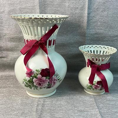 Lot A 525 Formalities by Baum Brothers Pair of Vases Floral