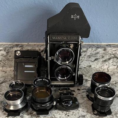 Mamiya C330 Medium Format Twin Lens Reflex Camera