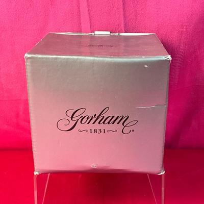 Lot B 535 Gorham Garden Serenade Bee Hive Honey Jar